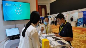 管理藝術和研發(fā)中心